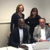 Melanie Krause (Sprecherin der ZGV); Regina Bollmeier (Samtgemeindebürgermeisterin Elm-Asse); Simao Maimona und Frank Mahneke vom neuen Koordinationsbüro